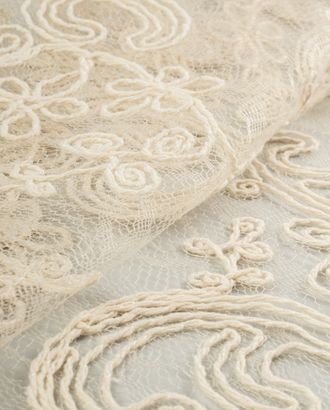 Вышивка на кружеве "Висента"